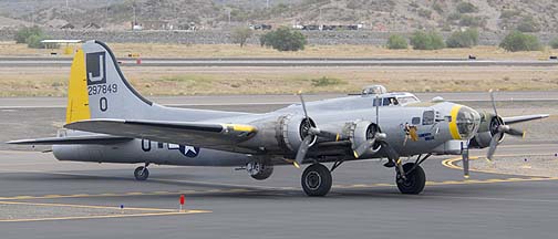 Boeing B-17G Flying Fortress N390TH Liberty Belle